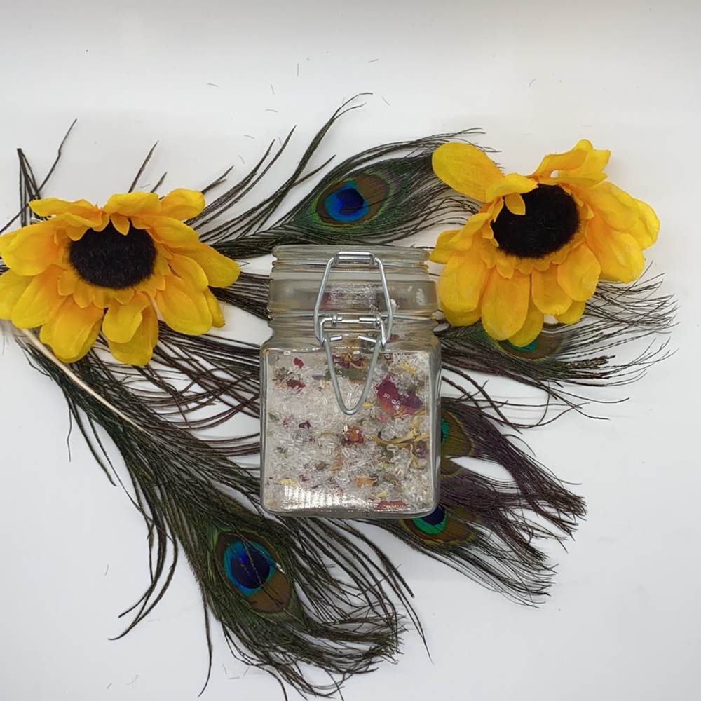 BNIB handmade moon ritual rise bath salts infused with a flower blend - Picture 4 of 8